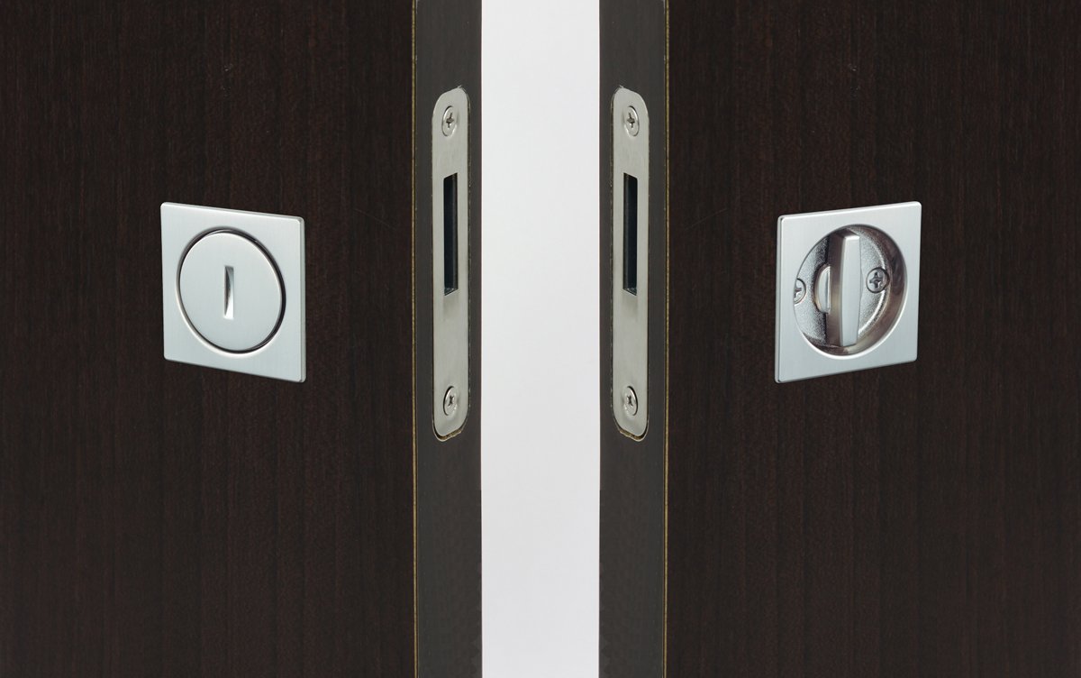 3個口のC ユニセックス スピードキャット メタリック スニーカー｜プーマの通販